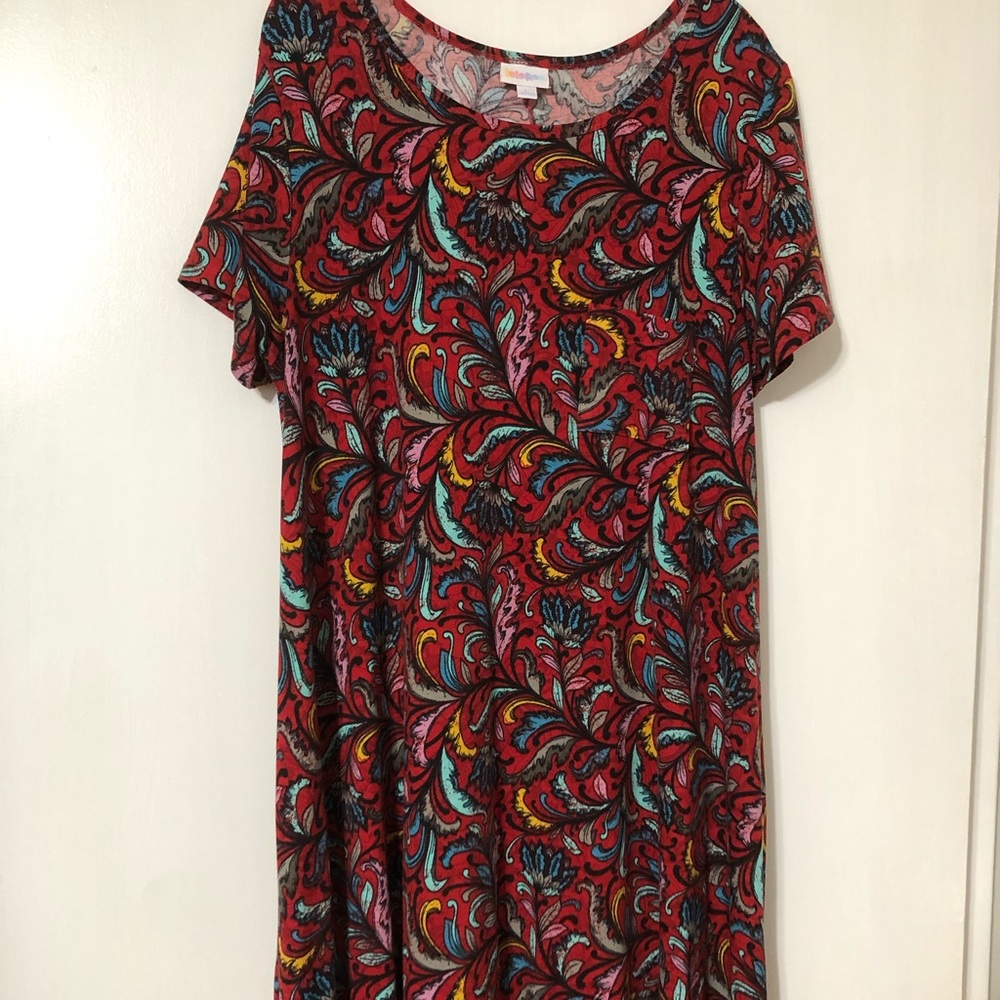Large LuLaRoe Carly